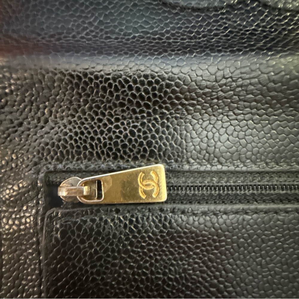 EUC - CHANEL CC Logo Caviar Leather Wallet with COA - Picture 5 of 14
